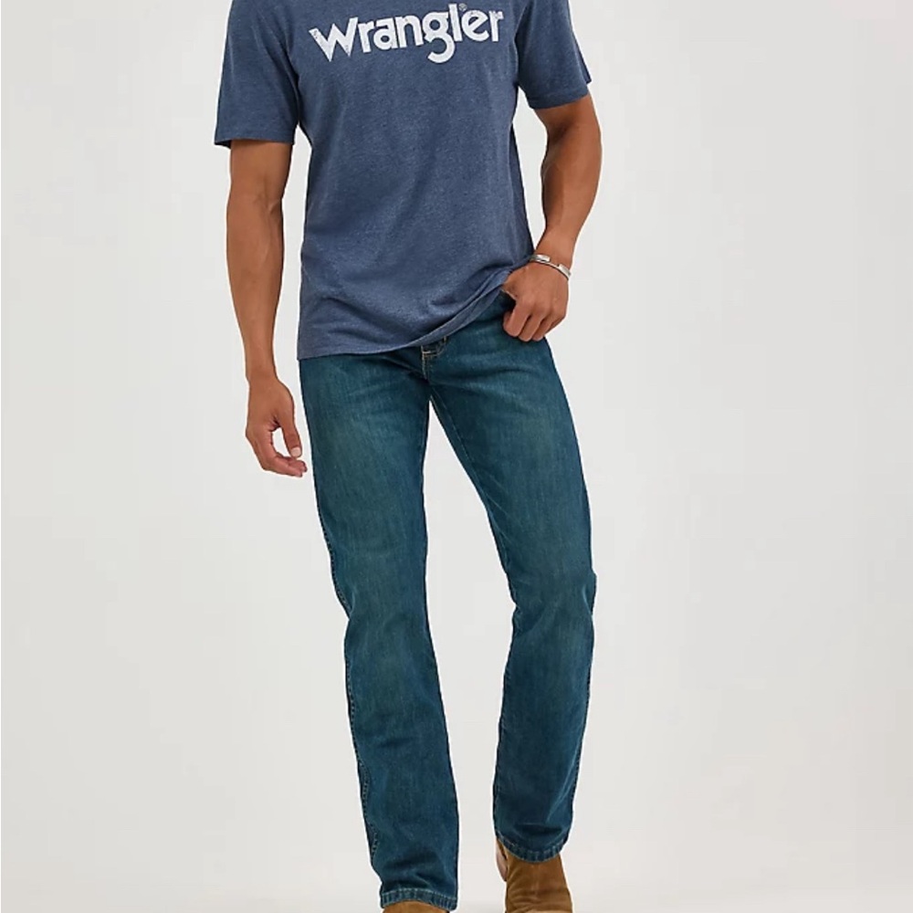 Men’s Wrangler Original Slim Fit Boot Cut Jeans NWOT